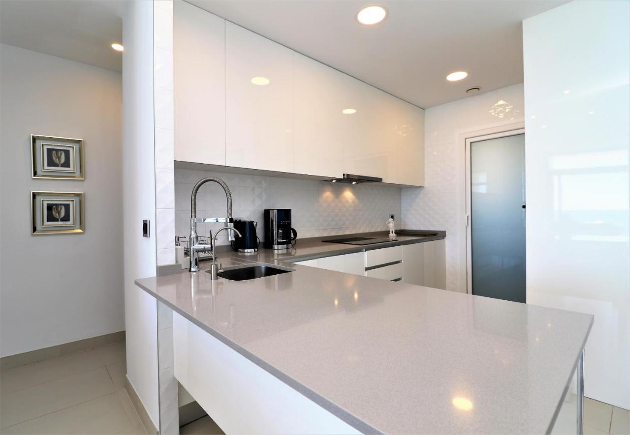 شقة Sunset Drive 1-46 Poniente Beach بينايدورم المظهر الخارجي الصورة