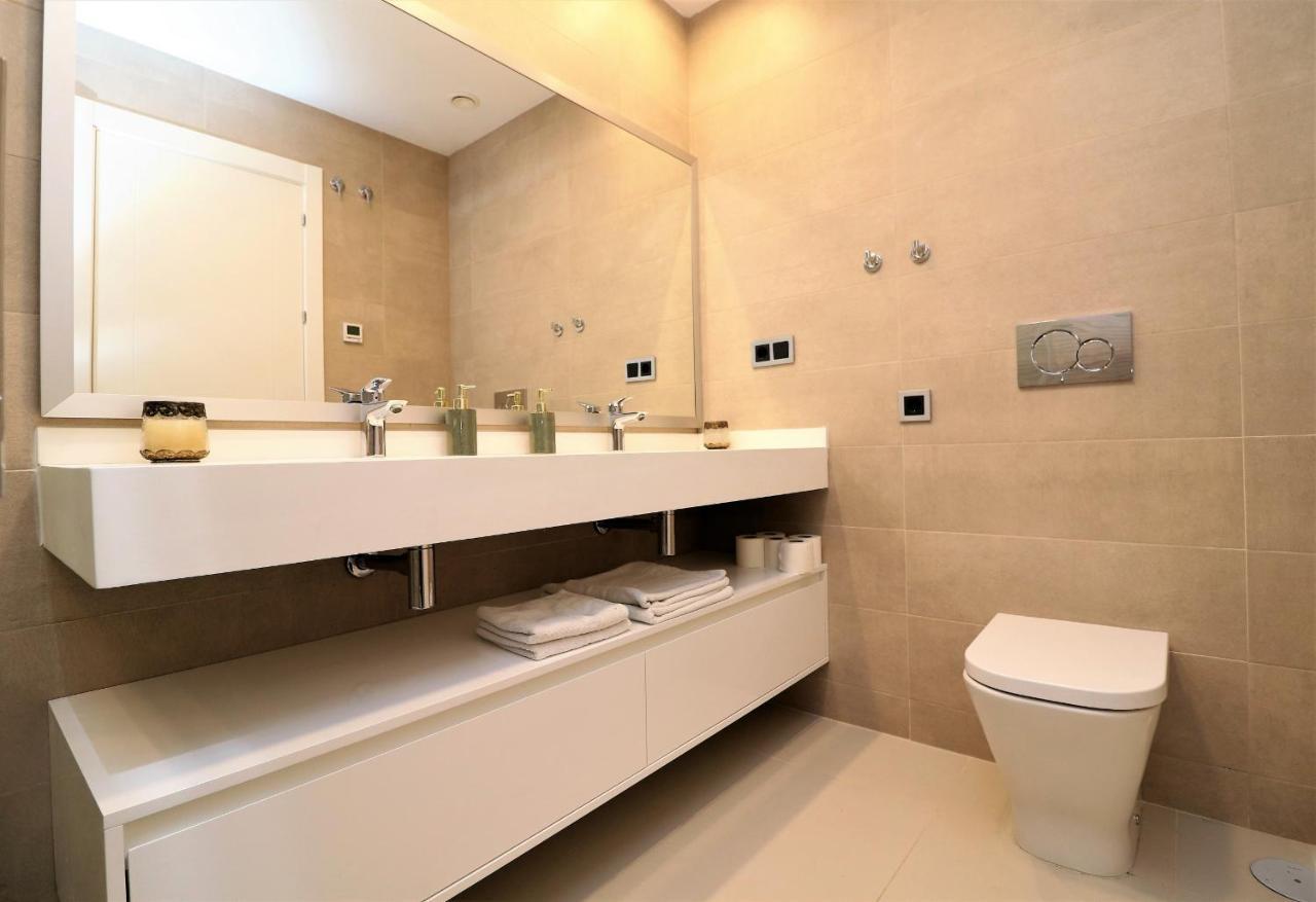 شقة Sunset Drive 1-46 Poniente Beach بينايدورم المظهر الخارجي الصورة